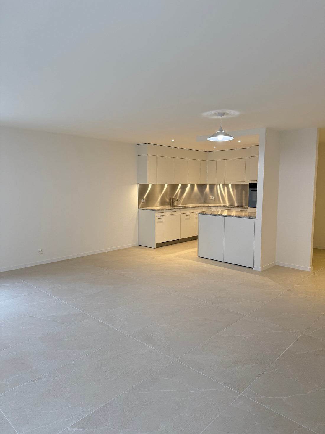 fabinha-fabinhasa-carrelages-renovation-construction-amenagement-cuisine-showroom-couleur