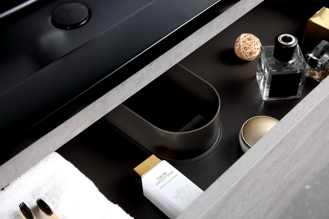 Fabinha-renovation-maison-travaux-avant-apres-construction-fabinhasa-salledebain-luxe-beige-carrelage-douche-moderne-3D-salon-cuisine-salleàmanger-meuble-luxe-moderne-miroir-grey-black-wc-bêton-ciré